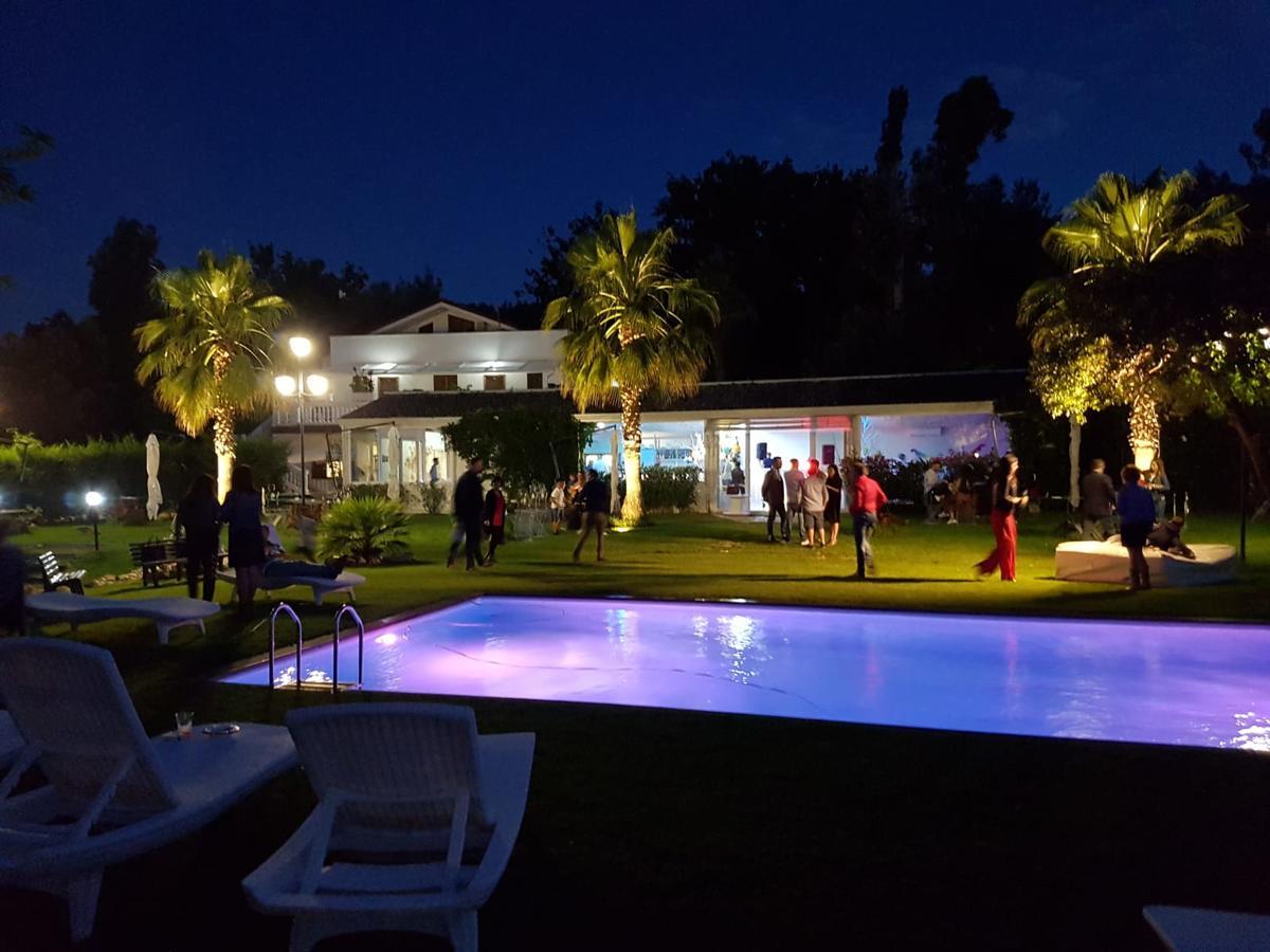 Parco D'Arte Altart Bed & Breakfast Rende Bagian luar foto
